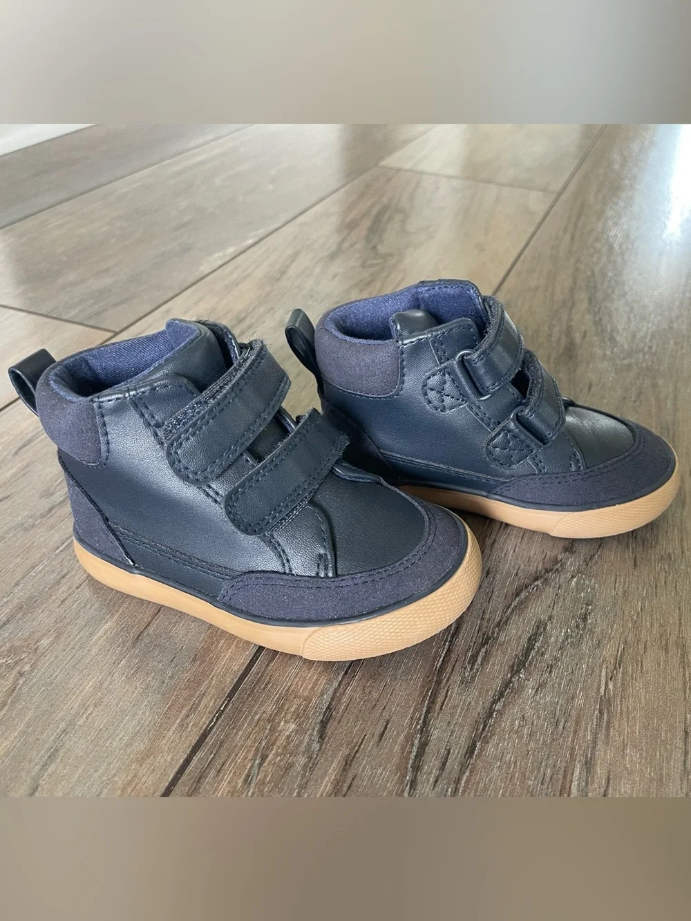 Cat & Jack Boys Toddler High-Top navy blue Sneakers winter boots Size 6 Like New
